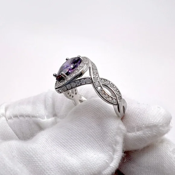 Sale $25 Firm! .925 Sterling Silver Simulated Amethyst Cz Ring - Picture 5 of 17